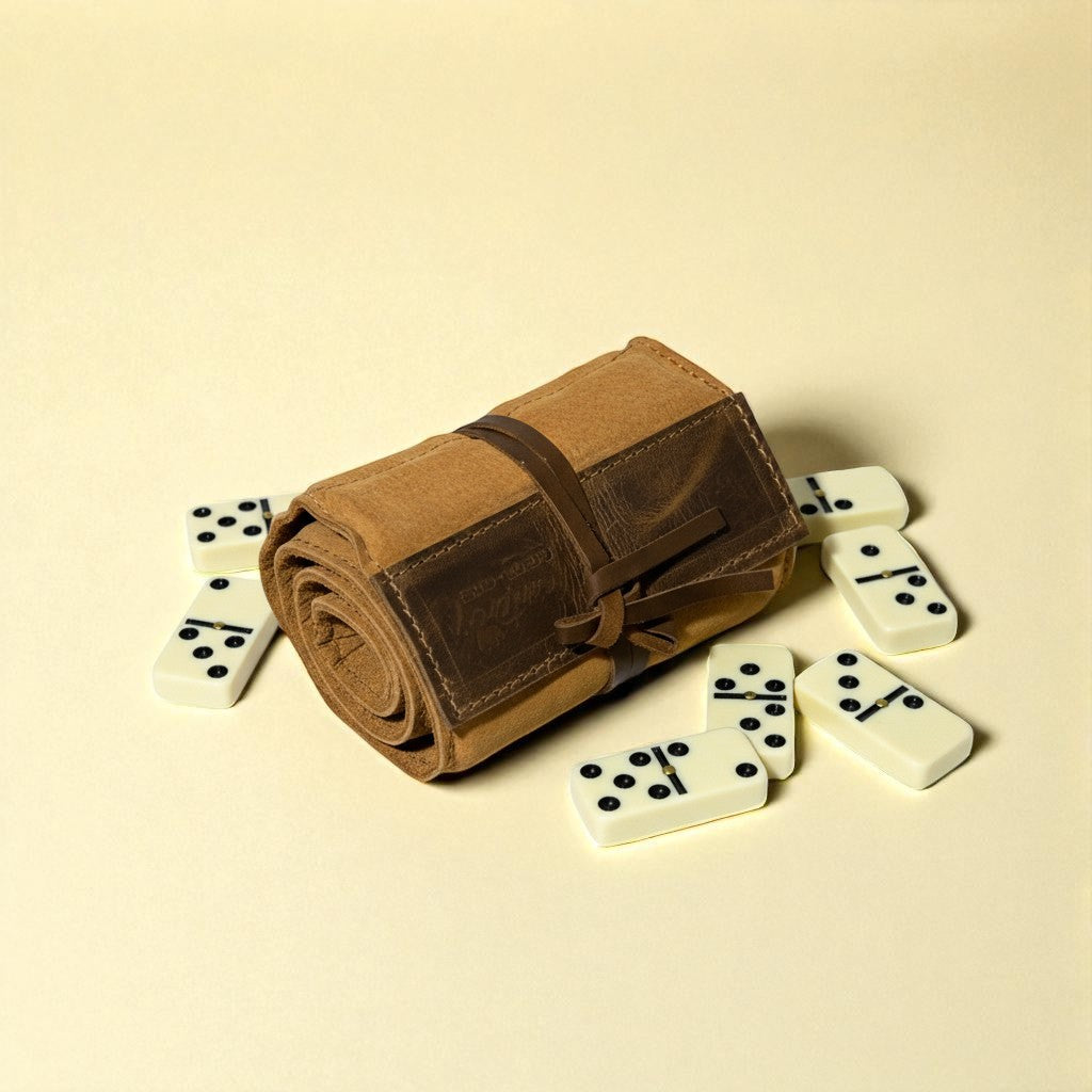 Juego de Dominó Artesanal en Estuche de Cuero